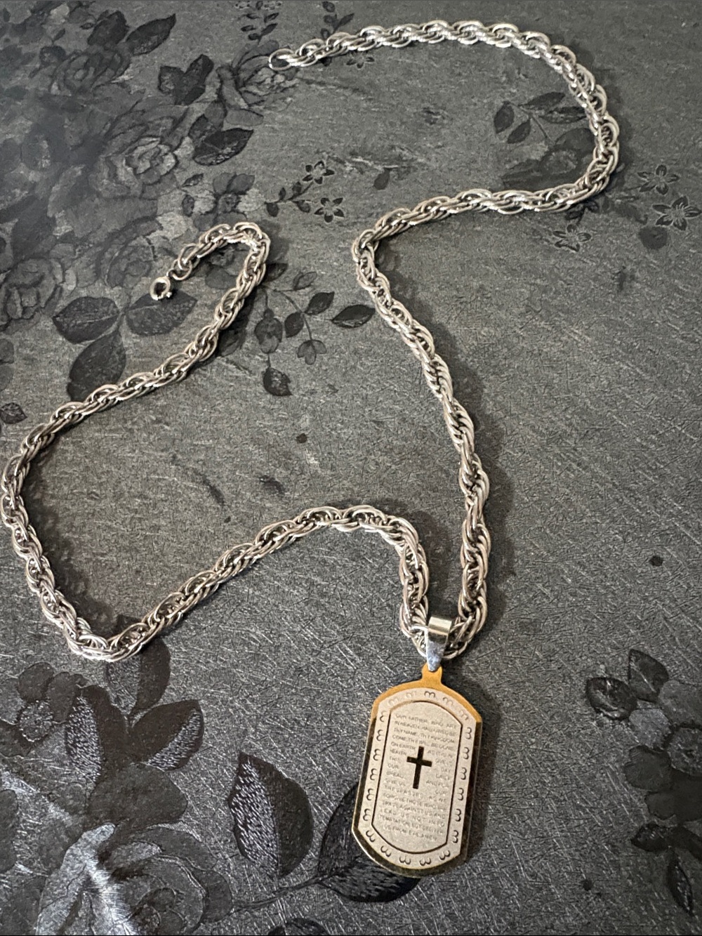 VINTAGE STAINLESS STEEL RELIGIOUS CROSS OUR FATHER PRAYER 25" NECKLACE - Picture 8 of 9